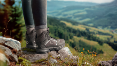 Raus in die Natur! Die perfekten Schuhe und Socken zum Wandern